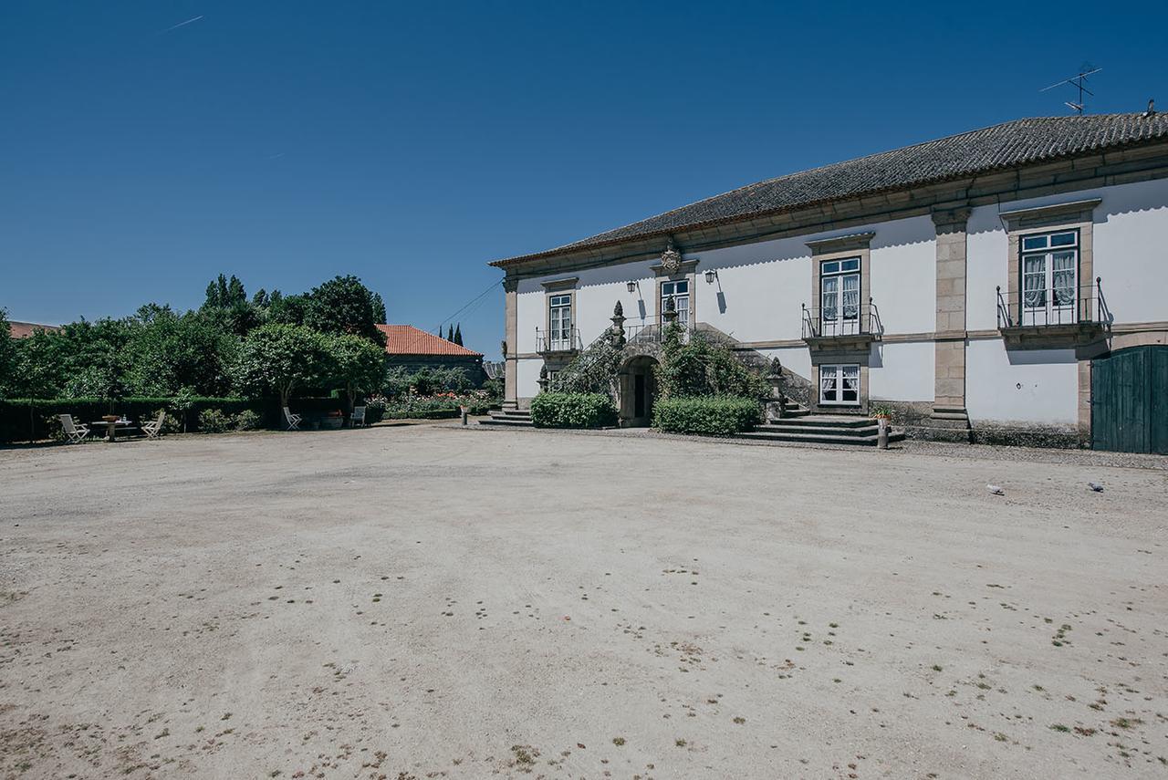 לינה וארוחת בוקר גימראייש Casa Dos Pombais מראה חיצוני תמונה